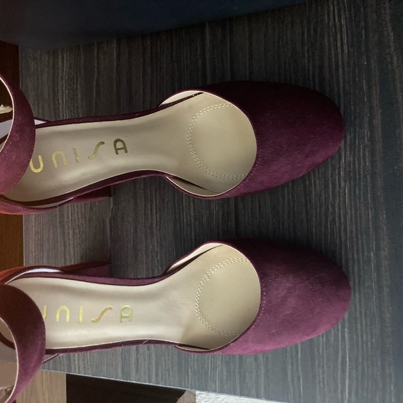 Unisa Shoes - Chunky Heel Ankle Strapped Shoes - Unisa. New without shoe box. No tags.